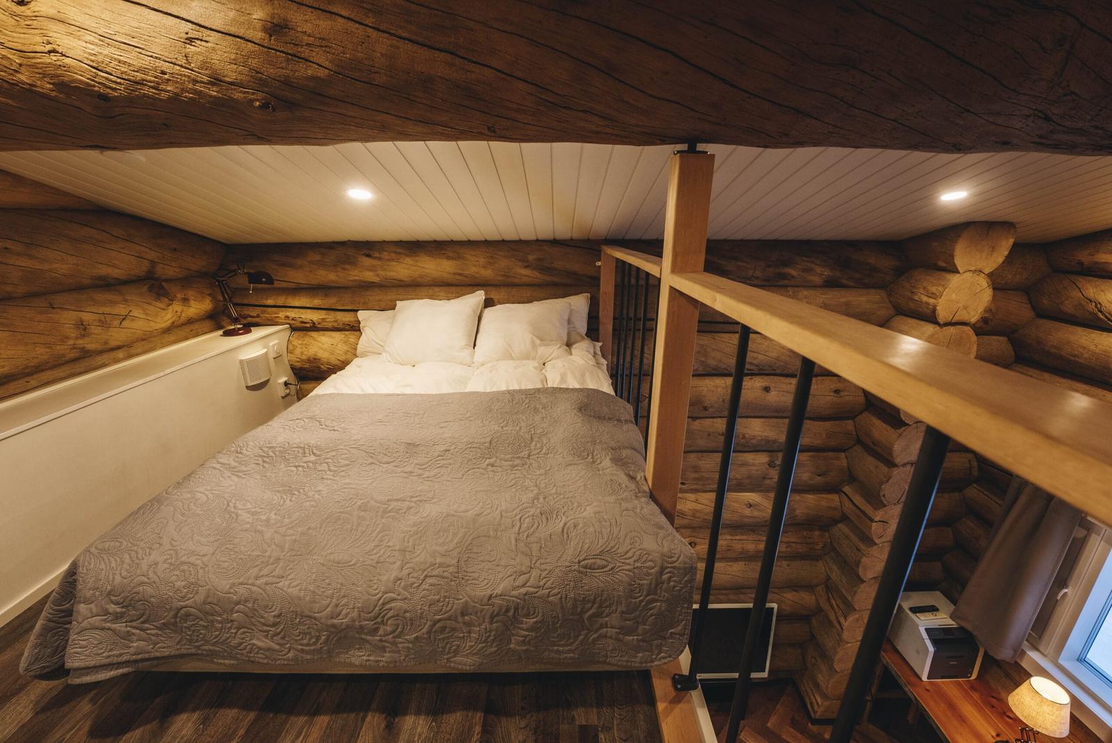 Luxury Log Villa at Invisible Forest Lodge
