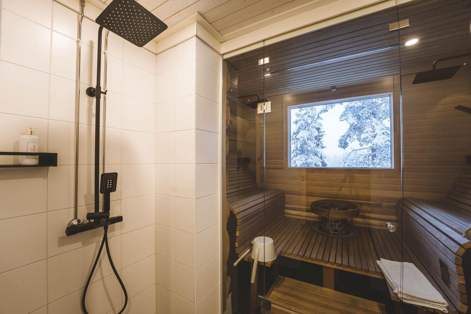 Private sauna and shower