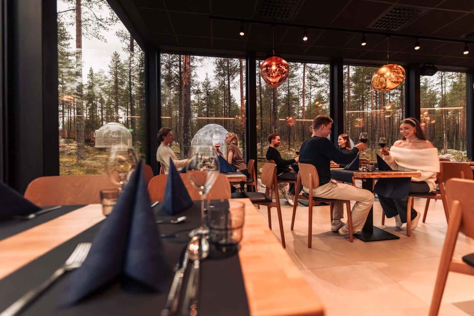 Restaurant dining room