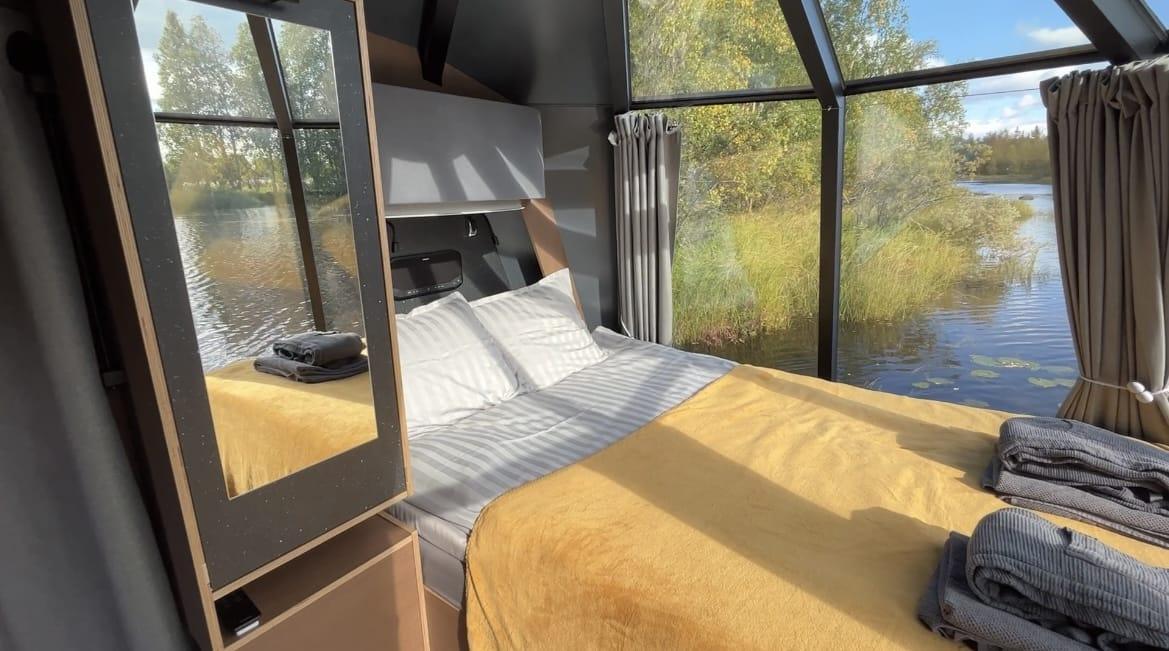 Aurora Hut at Invisible Forest Lodge